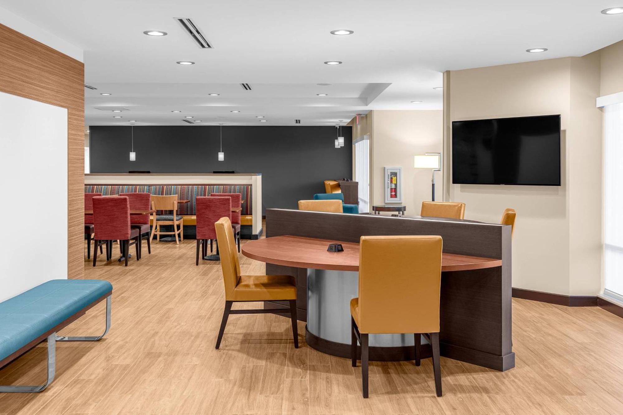 Towneplace Suites Cincinnati Фэрфилд Экстерьер фото